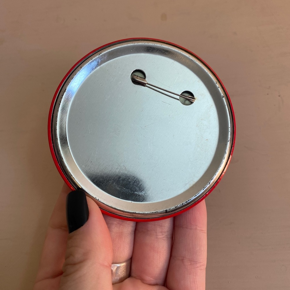 $5 Bundled ๐ Big retro vintage smiley face pin - Picture 2 of 4